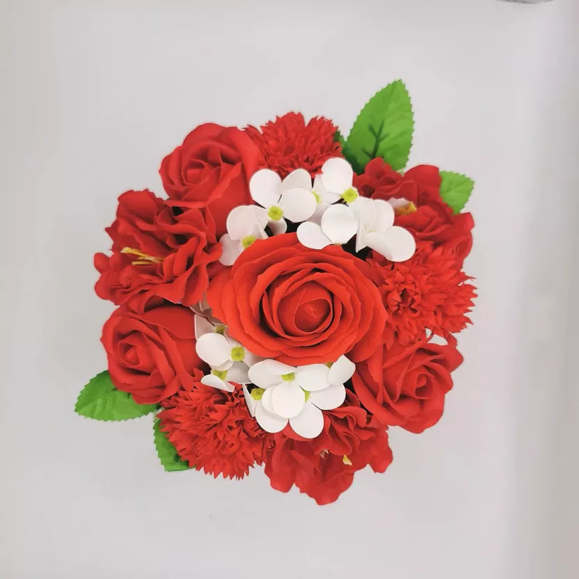 COMPOSITION EN FLEUR DE SAVON ROUGE ET BLANC